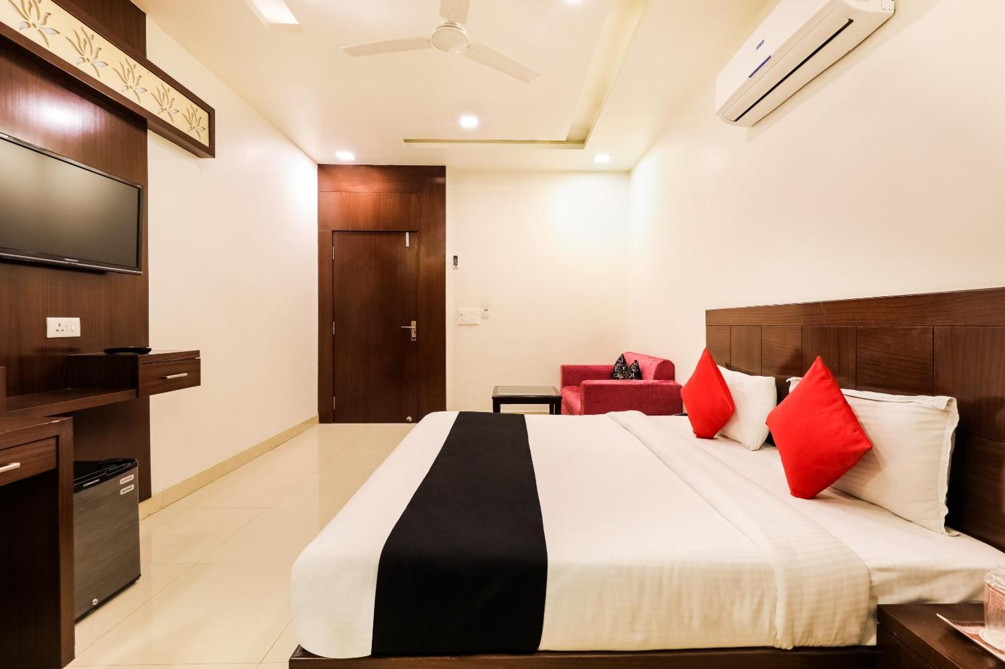 Super Townhouse Lalghati Near Airport Bhopal Esterno foto