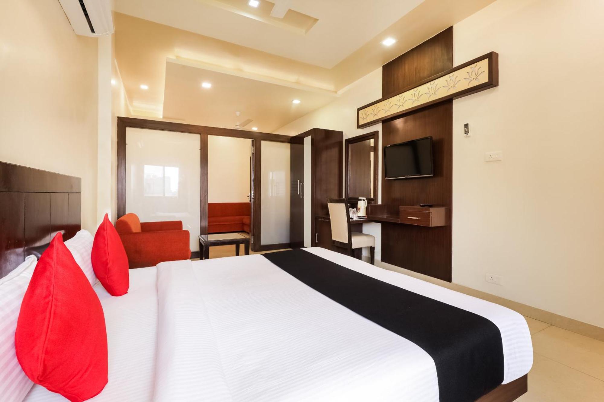 Super Townhouse Lalghati Near Airport Bhopal Esterno foto