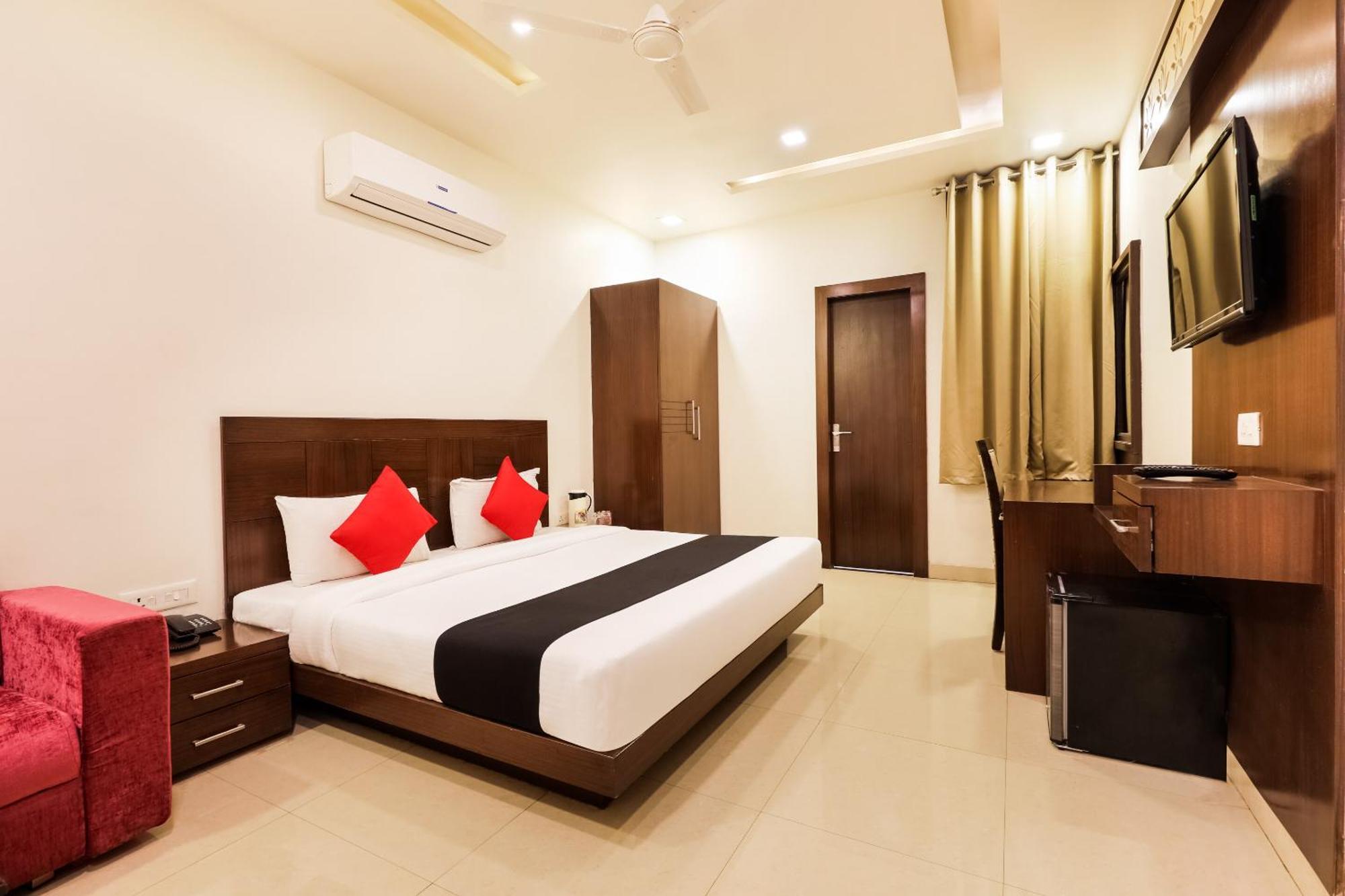 Super Townhouse Lalghati Near Airport Bhopal Esterno foto