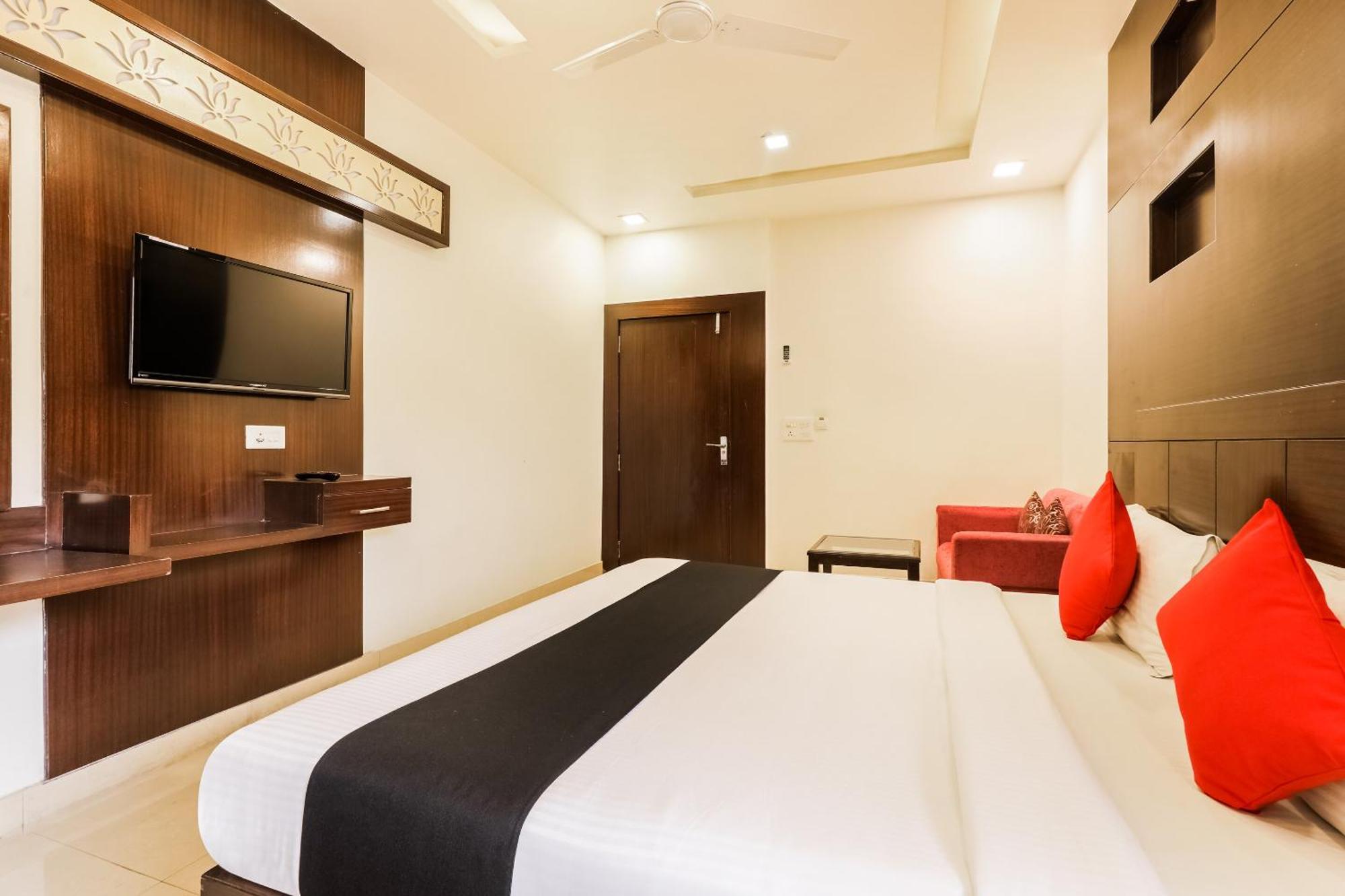 Super Townhouse Lalghati Near Airport Bhopal Esterno foto