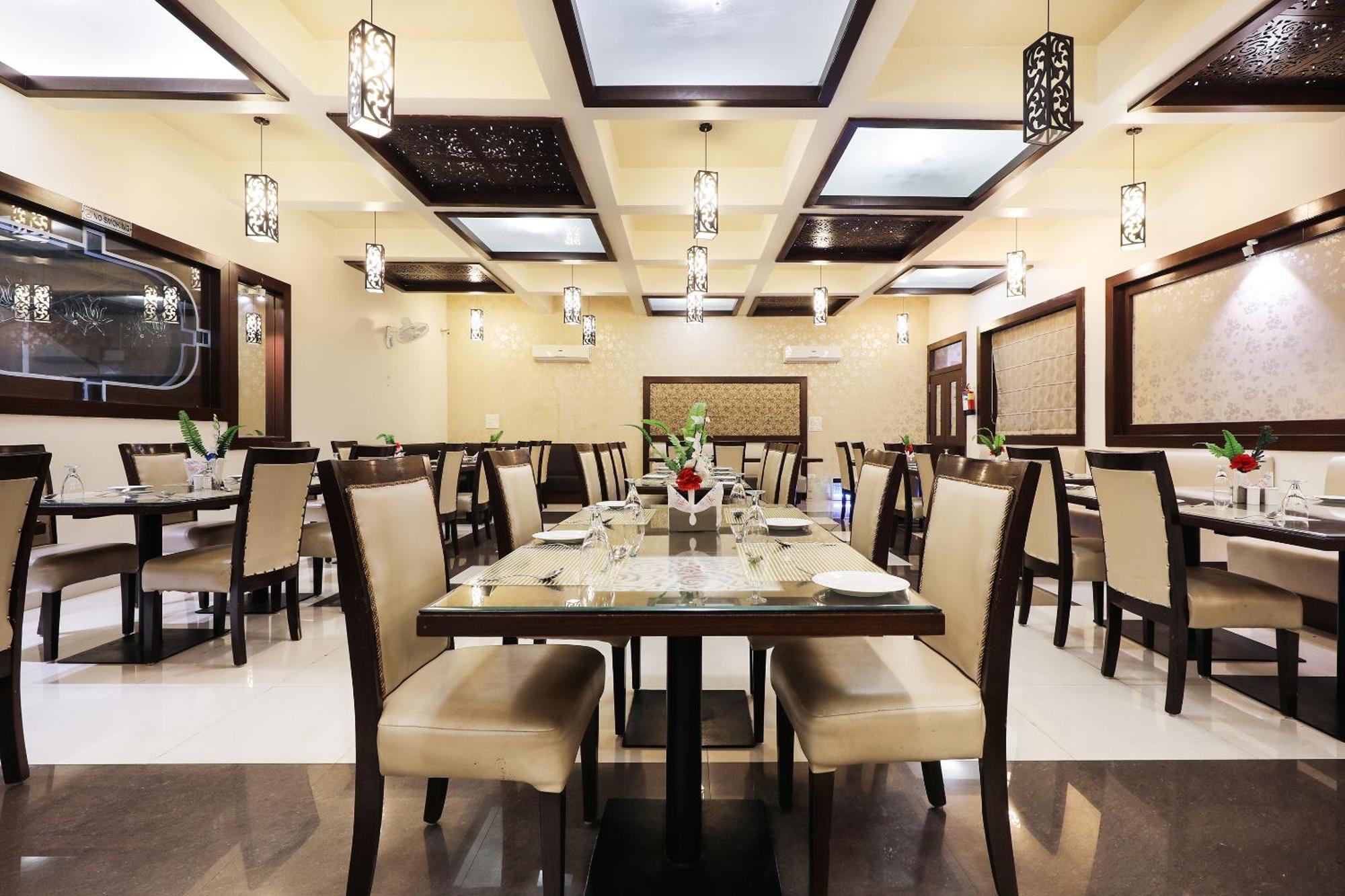 Super Townhouse Lalghati Near Airport Bhopal Esterno foto