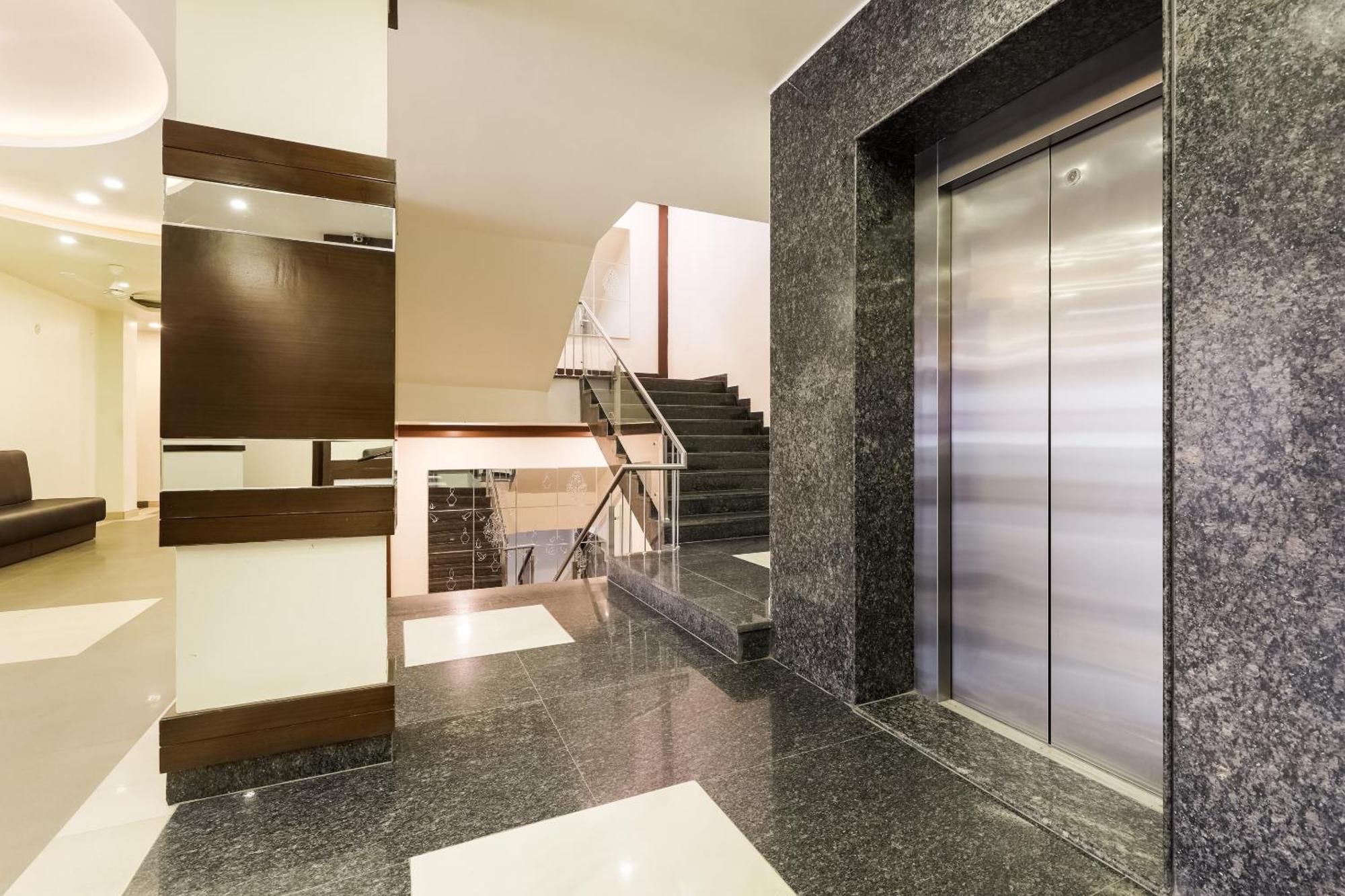 Super Townhouse Lalghati Near Airport Bhopal Esterno foto