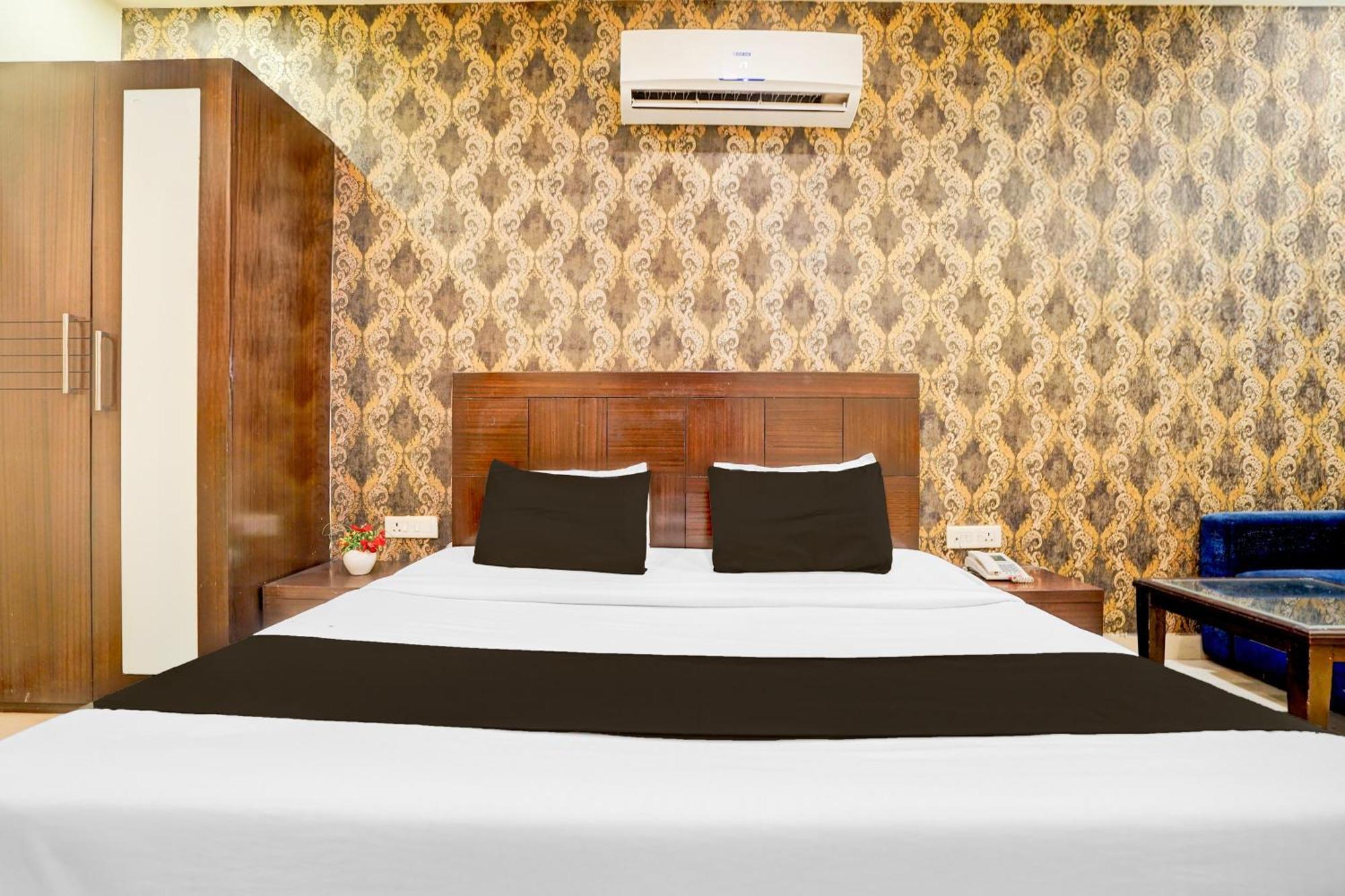Super Townhouse Lalghati Near Airport Bhopal Esterno foto