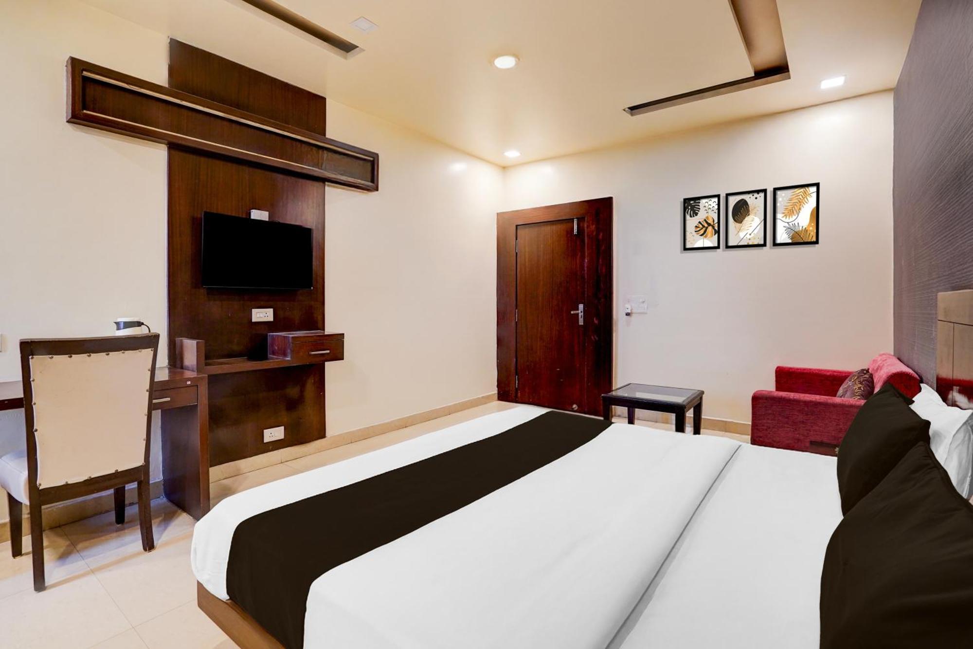 Super Townhouse Lalghati Near Airport Bhopal Esterno foto
