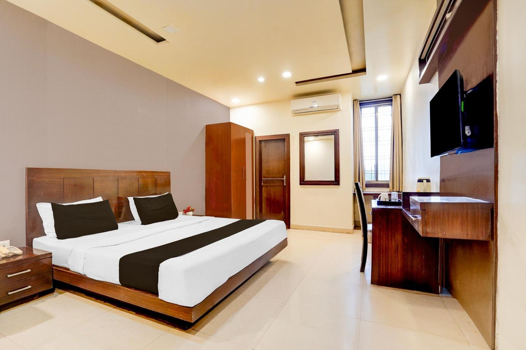 Super Townhouse Lalghati Near Airport Bhopal Esterno foto