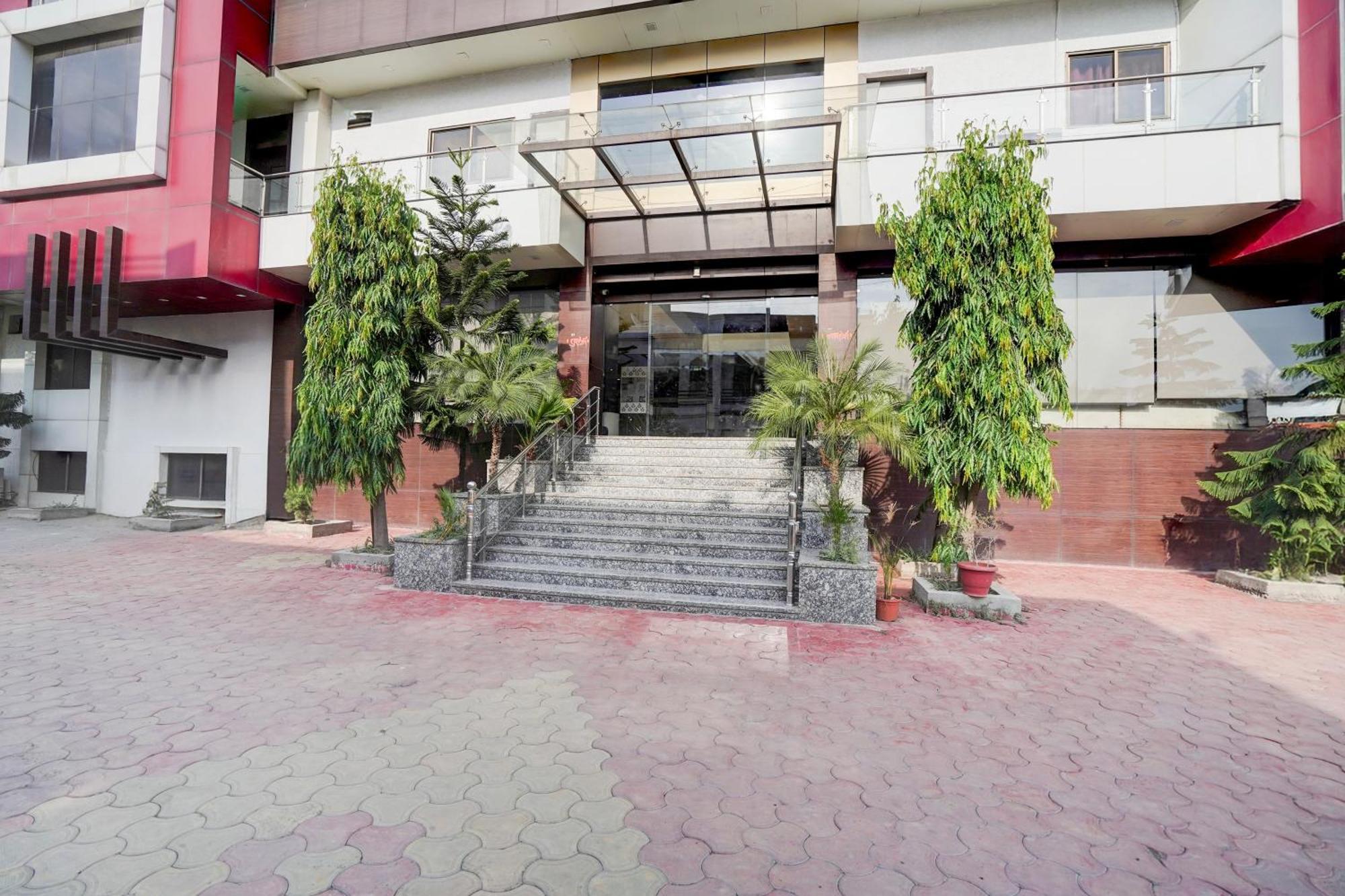 Super Townhouse Lalghati Near Airport Bhopal Esterno foto