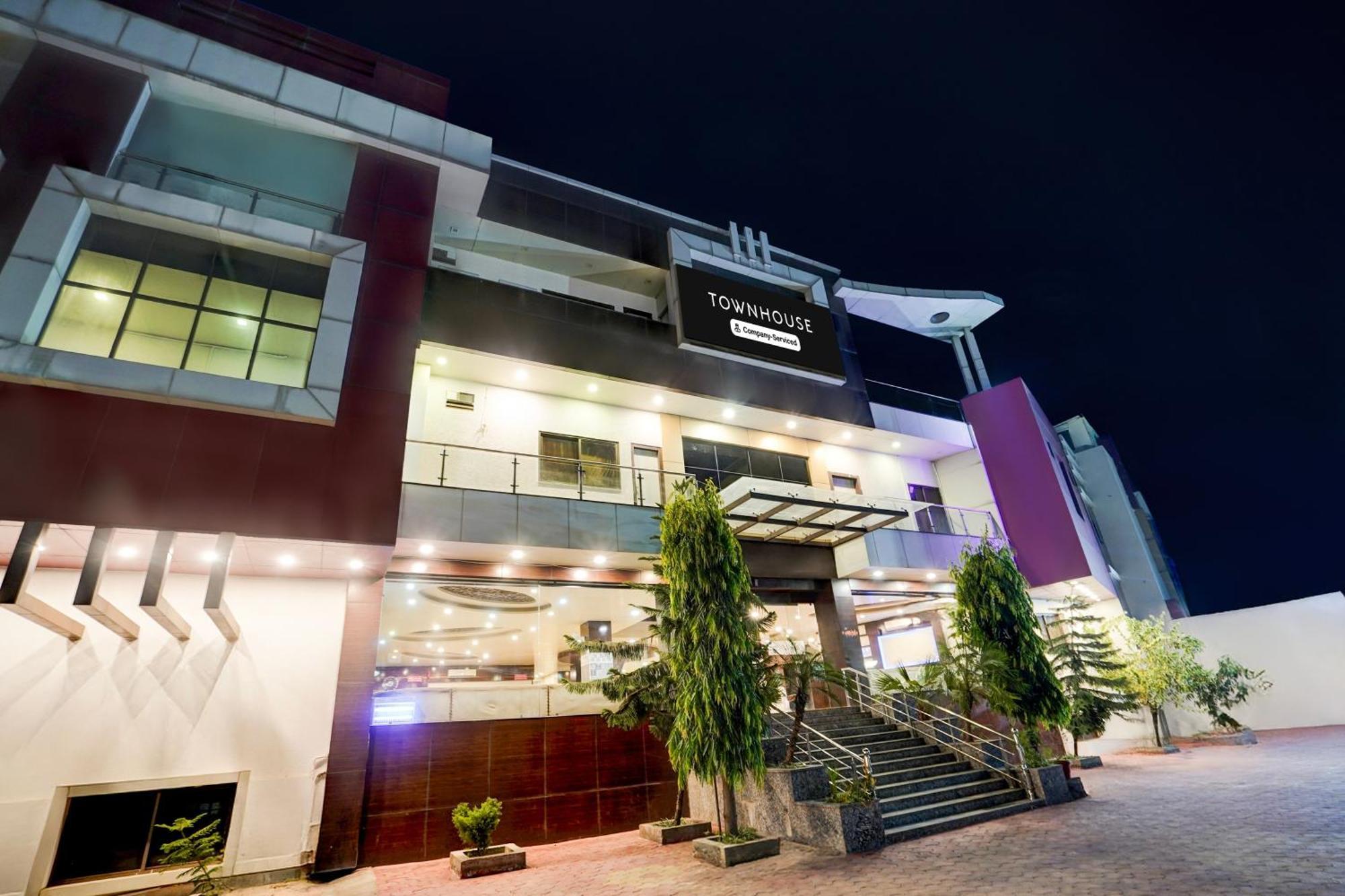Super Townhouse Lalghati Near Airport Bhopal Esterno foto