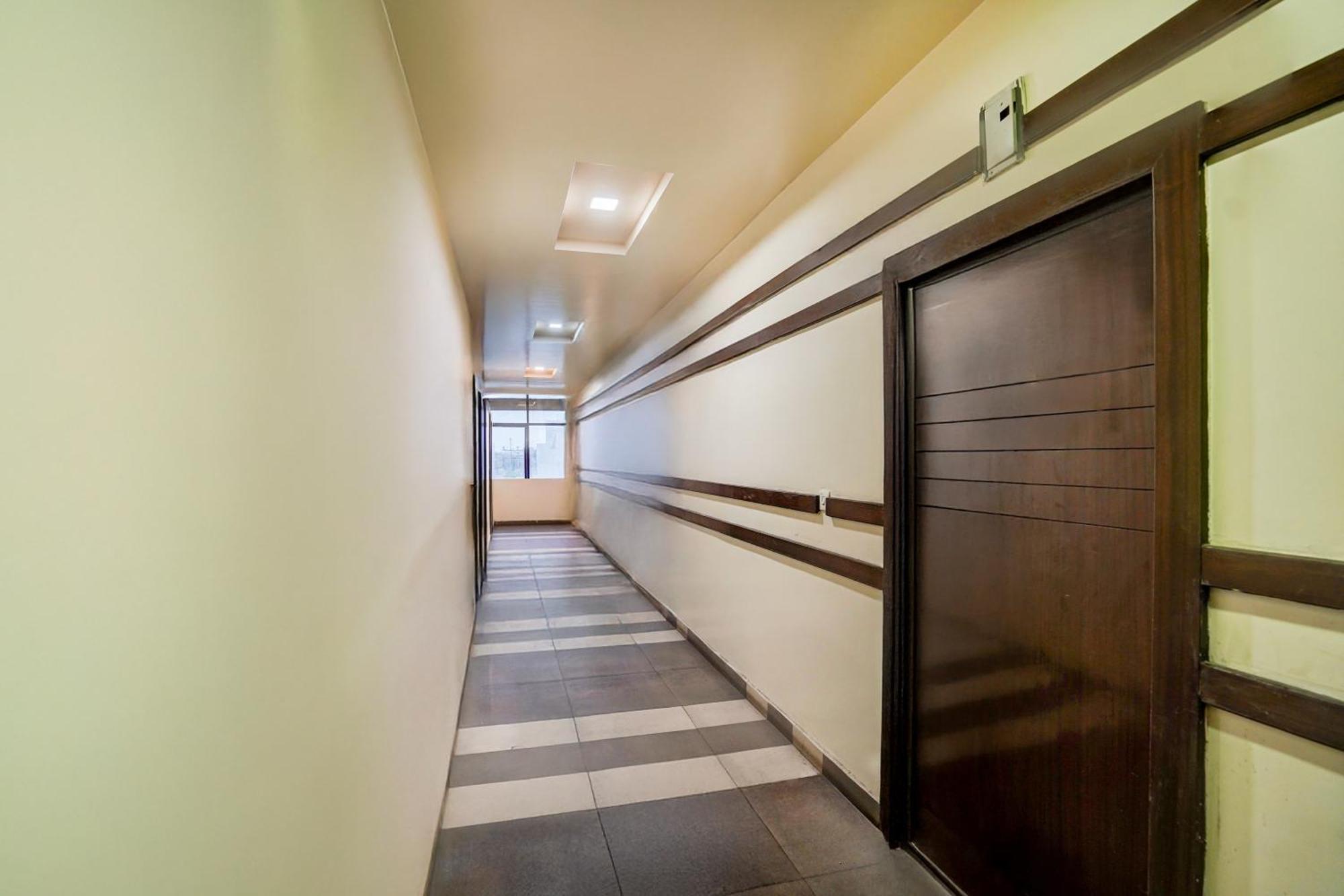Super Townhouse Lalghati Near Airport Bhopal Esterno foto